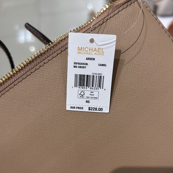 NWT❤️Michael Kors Arden Medium Crossbody Bag in Camel - Picture 3 of 5